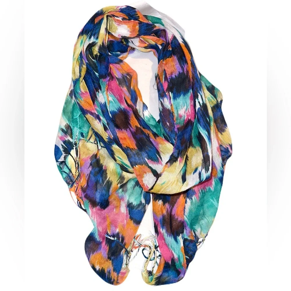 Colorful scarf with tassels